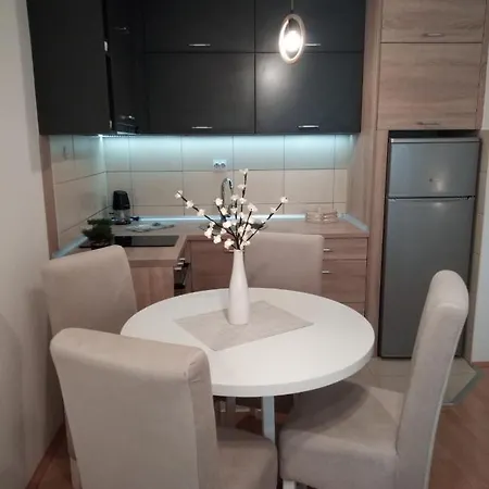 Emili Апартаменты *