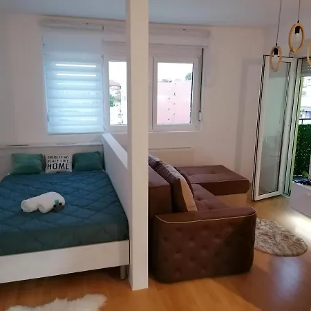 Апартаменты Emili Ягодина