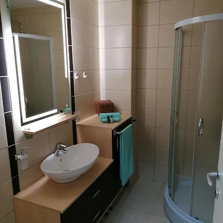 Emili * Ягодина