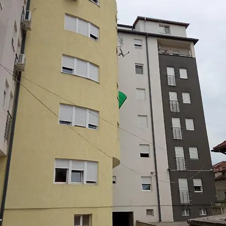 Emili