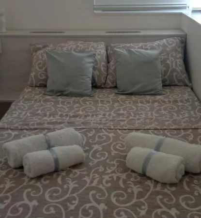 Emili Апартаменты *